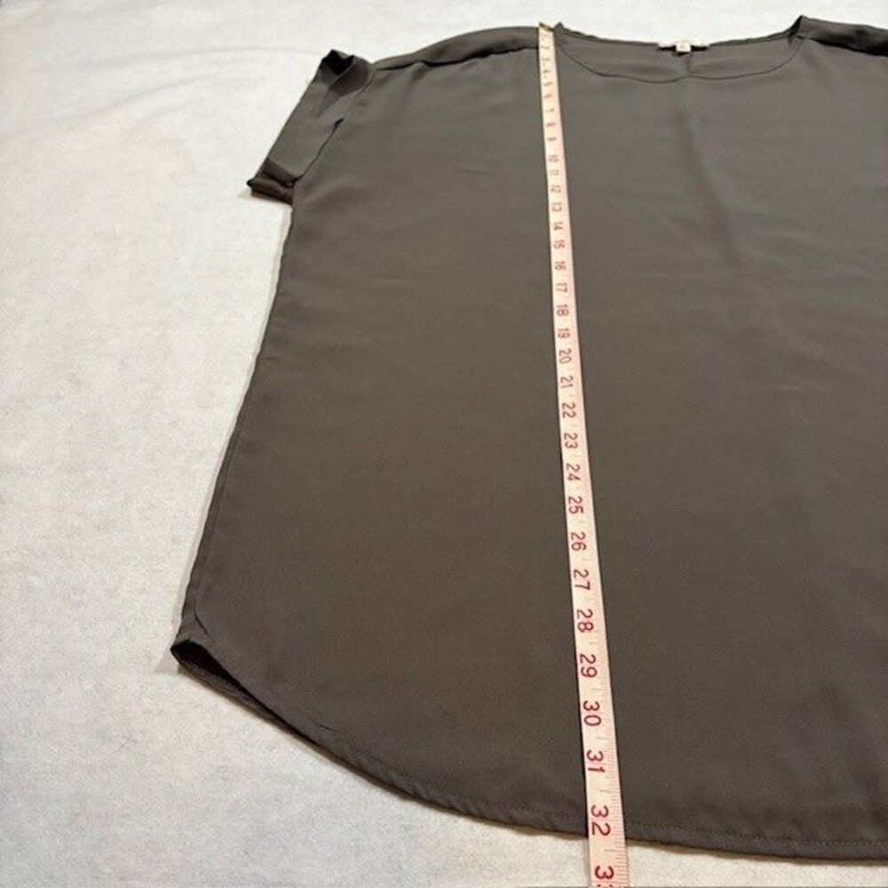 Zenana Outfitters Gray Blouse Women’s 2X Short Sleeve Round Neck Flowy Top - Picture 4 of 8